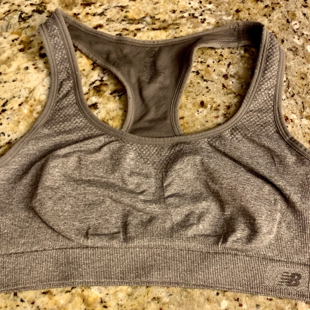 New Balance Gray Women's Lined Sports Bra (L)